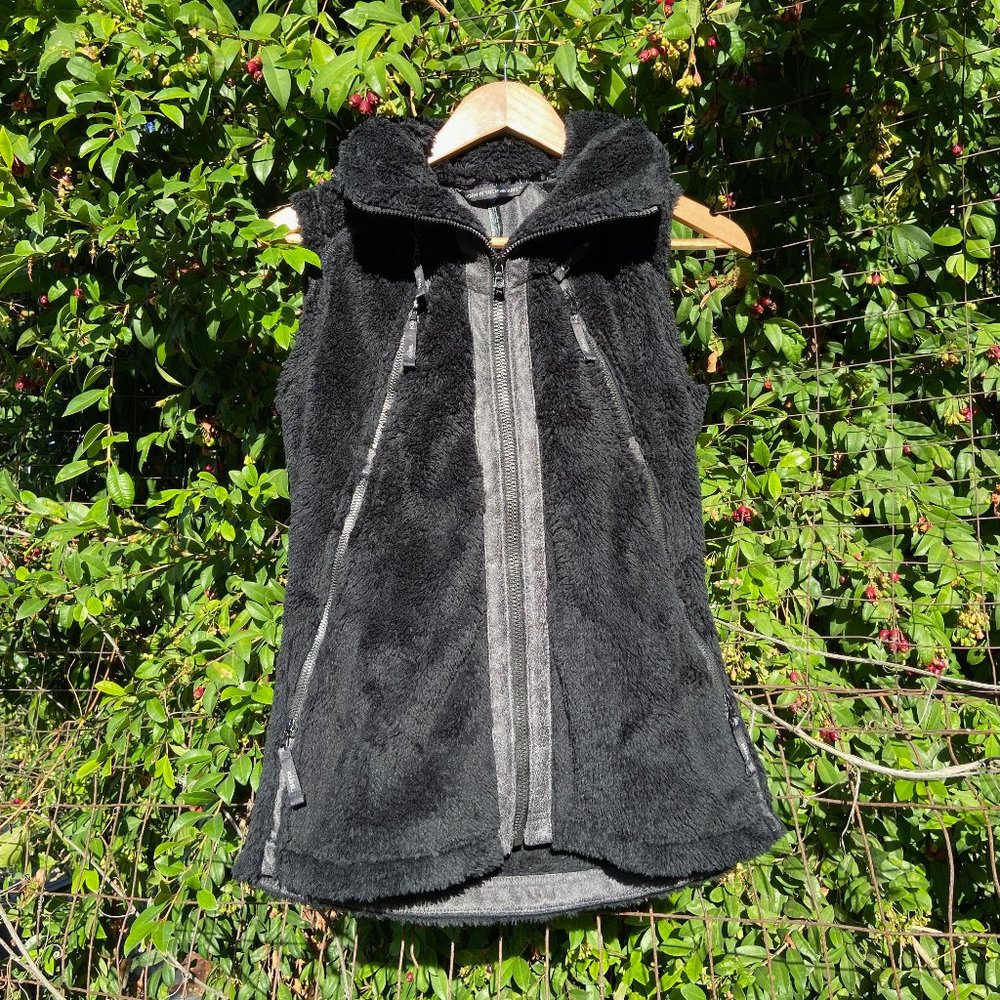 KÜHL Flight Vest, Black Fleece With Stowaway Hood Sz S